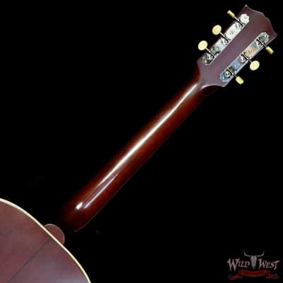 Gibson Custom Shop 1942 Banner J-45 Vintage Sunburst 3.80LBS image 5