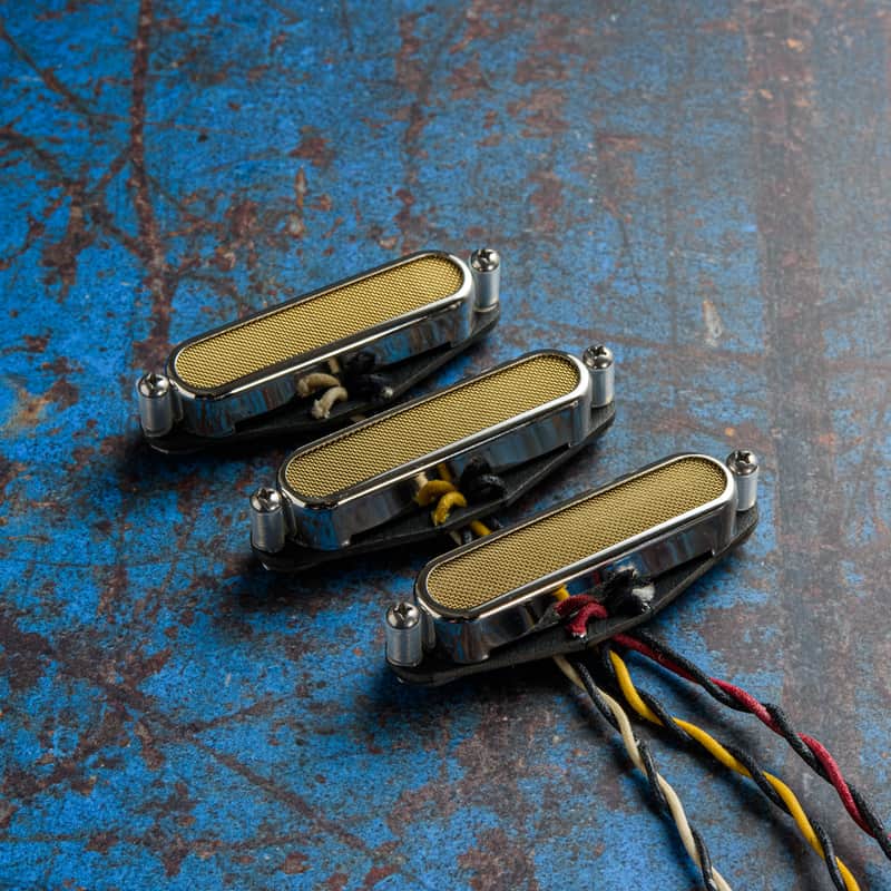 Mojo Stratocaster Sized Gold Foil Pickup Set - In the EU, Ready to Ship image 1