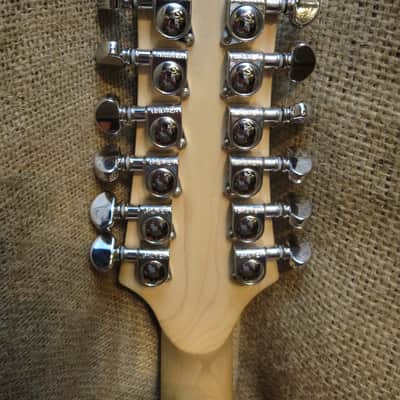 Daisy Rock Stardust Retro-H 12-String Electric Guitar White Sparkle image 5