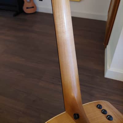 Taylor 618e with V-Class Bracing | Antique Blonde image 4