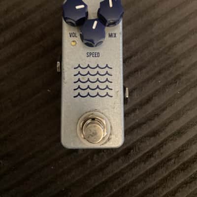 JHS Tidewater Tremolo V2 2020 - Present - Blue image 1