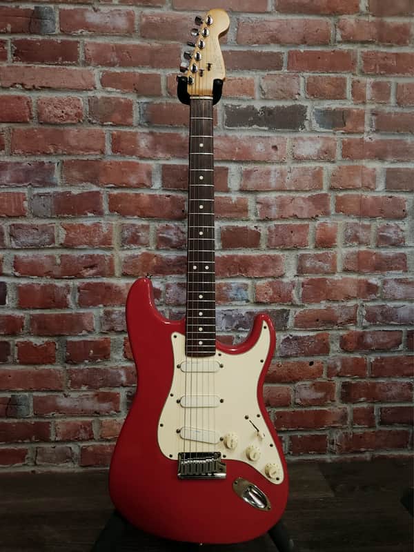 Fender Strat Plus Electric Guitar | Reverb Canada