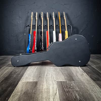 Fender Hard Shell Dreadnought Acoustic Guitar Case image 3