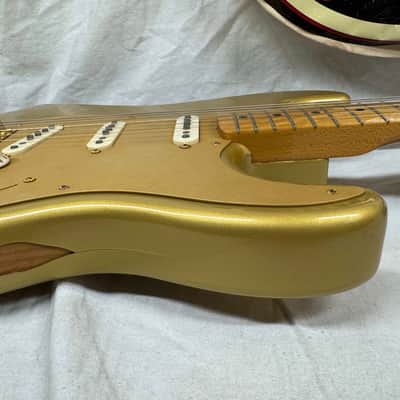 Fender 50th Anniversary Golden Stratocaster Guitar 2004 - Aztec Gold / Maple neck image 14