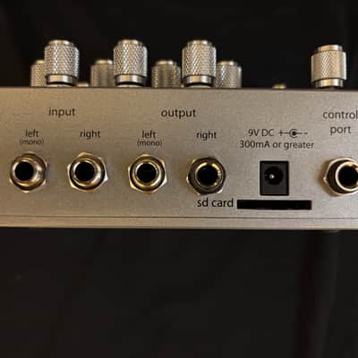 Empress Reverb 2010s - Graphic image 2