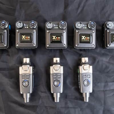 Complete Xvive U4 Wireless In-Ear Monitor System with Headphones and Case image 3