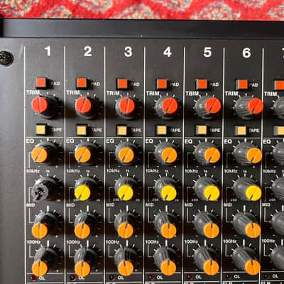TASCAM M-208 , Vintage  Mixing Console image 6