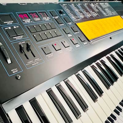 CRUMAR DBK-UNIQUE Synth (US ver of BIT-99) In very good cond. image 11