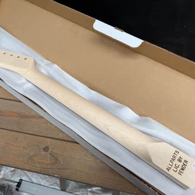 Allparts “Licensed by Fender®” TRO-62 Replacement Neck for Telecaster® image 3