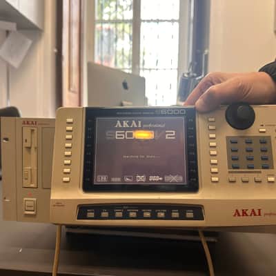 Akai S6000 MIDI Stereo Digital Sampler 1999 - White