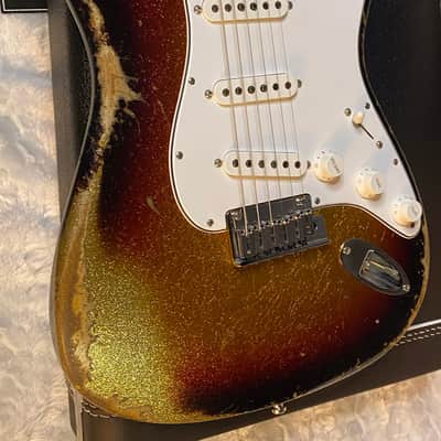 NEW! Fender Custom Shop Custom Deluxe Stratocaster Heavy Relic - Ash Body - 3-Tone Sunburst Sparkle - Matching Peg Head - Authorized Dealer - 7.9 lbs - G05871 image 7