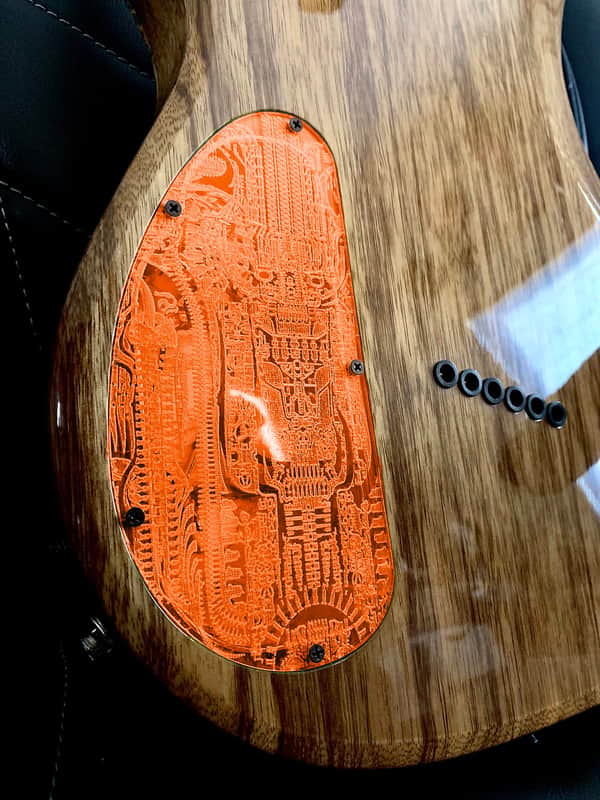 Forbidden Engravings Kiesel Cavity Cover Backplate - Giger FLOURESCENT ORANGE Edition Bild 1