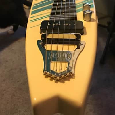 Mahalo MLG1 Surfboard Lap Steel Cream image 3