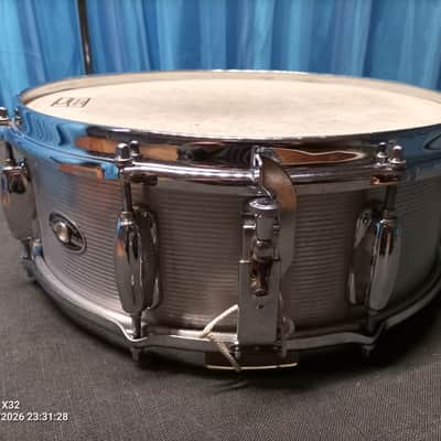 Slingerland No. 140 Student Model 5x14" 8-Lug Aluminum Snare Drum with case and stand- serial number 70s image 4