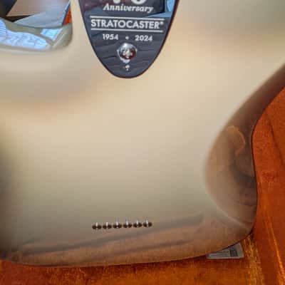 Fender 70th Anniversary Vintera II Stratocaster 2024 - Antigua image 3