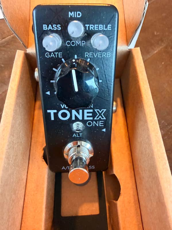 IK Multimedia ToneX One