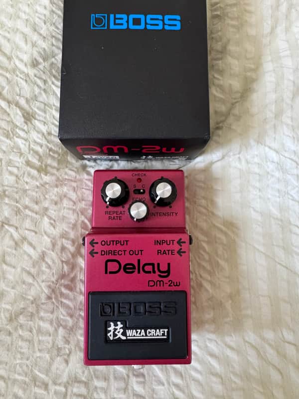 Boss DM-2W Delay Waza Craft