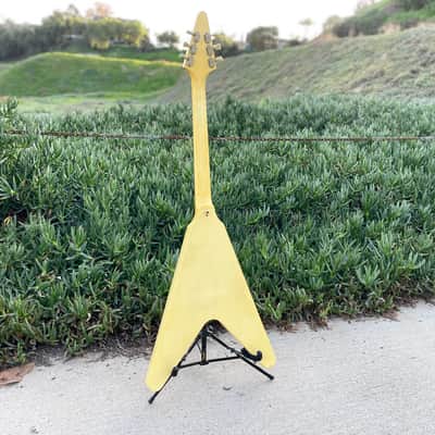 Gibson Flying V '67 1991 Early Reissue Alpine White image 13