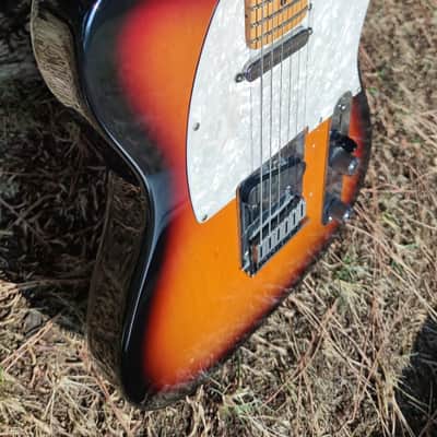 Fender American Standard Telecaster with Maple Fretboard 1998 3 Color Sunburst image 3