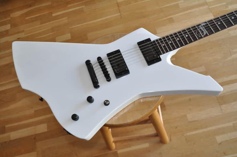 ESP LTD Snakebyte SW Snow White / James Hetfield (Metallica) Signature / Made in Korea / Explorer Type / W26030094 image 1