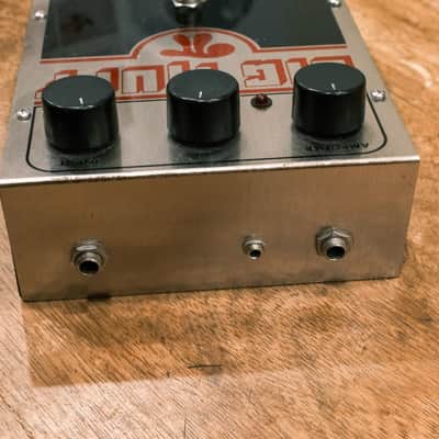 Electro-Harmonix Big Muff Pi 2000 - Present - Silver / Black / Red image 4