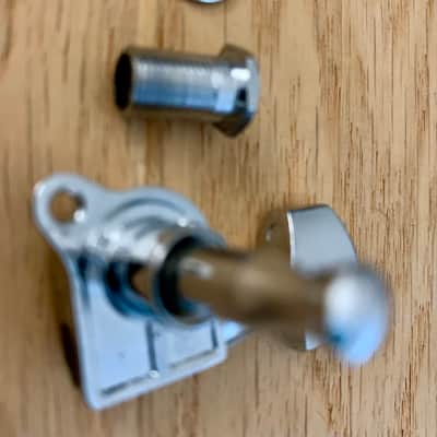 1 Squier Logo Tuner / Machine Head (2009) Vintage Style 45 degree Mounting Tab image 7