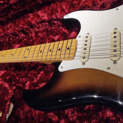 Fender EJ'54 Virginia Stratocaster 2020 - Tow-tone tobacco burst image 4