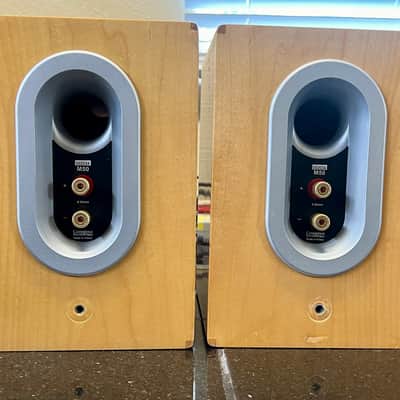 Cambridge Soundworks Newton M50 2-Way Bookshelf Speakers by Henry Kloss; Tested image 5