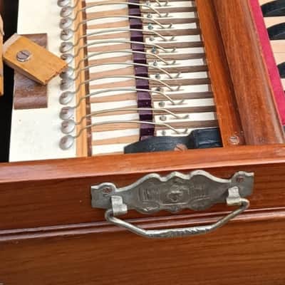 Amazing Teack Wood professional Harmonium, 45 years old, powerful and sweet sound, handmade image 2