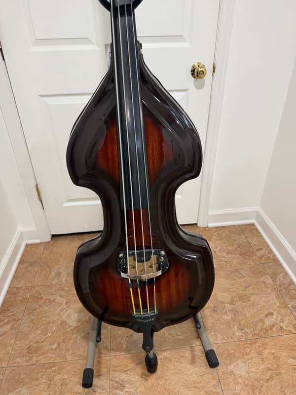 Ampeg BB-4 Baby Bass