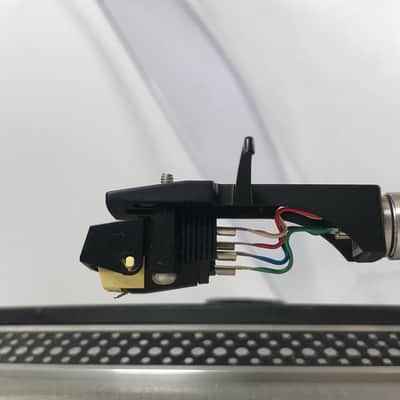 Technics SL-1700 MK2 Quartz Direct Drive Turntable image 2