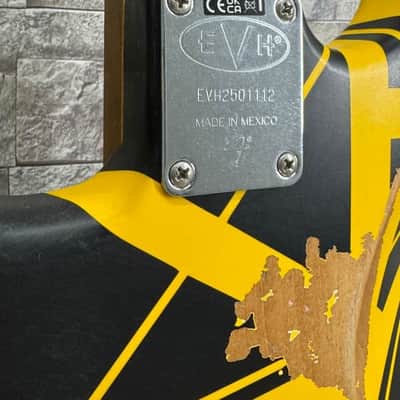 EVH #5107900528 - Limited Edition Striped Series Frankenstein Frankie Aged Black and Yellow Relic image 8