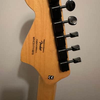 Squier Vintage Modified Baritone Jazzmaster with Rosewood Fretboard 2016 - 2017 - Transparent Black image 4
