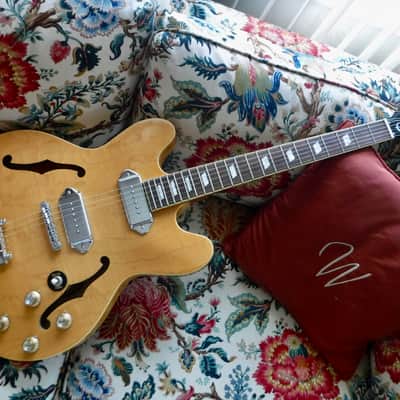 2006 Epiphone Casino w/ Hardshell case - Made in Korea - Excellent image 2