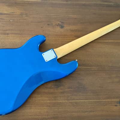 Fender Precision Bass, Lake Placid Blue, 1999, MIJ image 4