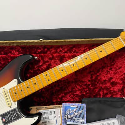Fender American Ultra Luxe Vintage '50s Stratocaster 2025 - Present - 3-Color Sunburst image 5