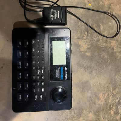 Alesis SR-16 Drum Machine 2010s - Black image 2
