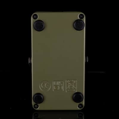 Used Electro-Harmonix Green Russian Big Muff Pi Fuzz Pedal With Box - 2 image 3