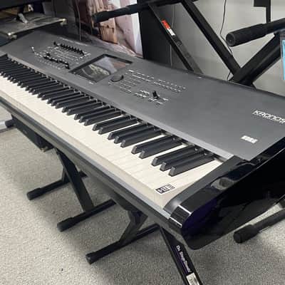 Korg KRONOS 88 Weighted Key Workstation with DS-1H Pedal image 10