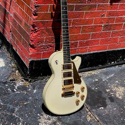 Gibson Les Paul Aldo Nova 1986 Custom Shop Polaris White 1 of 25 produced image 2