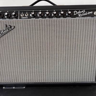 Perfect Fender '65 Deluxe Reverb Reissue 22-Watt 1x12" Guitar Amplifier! image 4