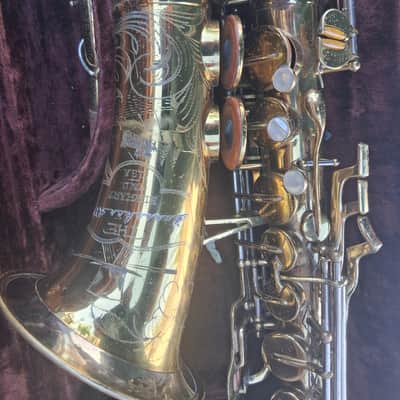 Buescher 400 top hat and cane alto saxophone 1955 - Lacquer image 17