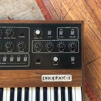 Sequential Circuits Prophet 5 Rev 3.2 - 240v image 9