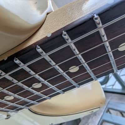 Fender Stratocaster Hwy 1 2006 - vintage white image 12