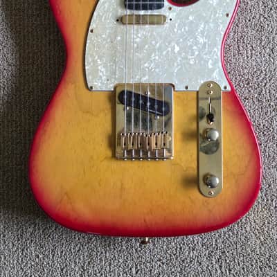 early-90s Valley Arts Custom Pro T-shape Tele Sunburst Mike McGuire signed image 2