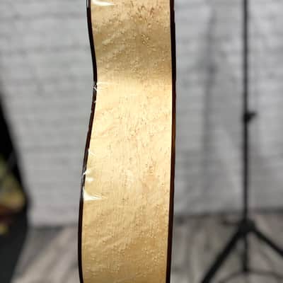 Martin Custom Shop 00 14-Fret Birdseye Maple - 2025 image 6