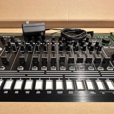 Roland AIRA TR-8 Rhythm Performer Drum Machine 2014 - Present - Black image 15