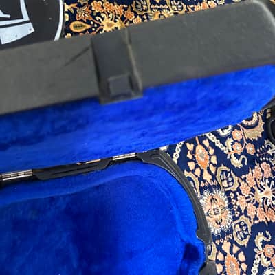 Gibson 3 Gen Chainsaw 80’s  - Black & Blue image 8
