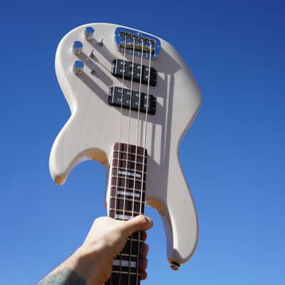G&L USA L-2000 Blonde 4-String Electric Bass Guitar (2021) image 2