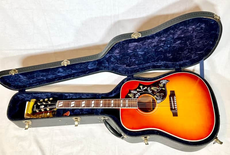 EXCELLENT 1997 USA (EARLY 60s) GIBSON HUMMINGBIRD ACOUSTIC GUITAR & OHSC L@@K